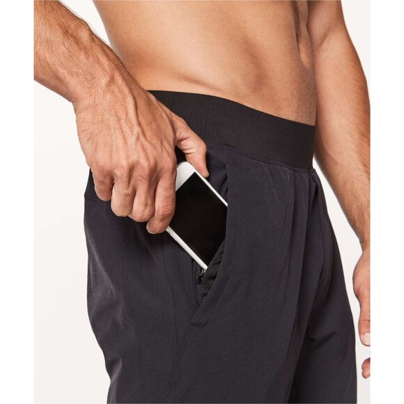 Lululemon Men's In Mind Pant in Black 30" Size M - Picture 3 of 11